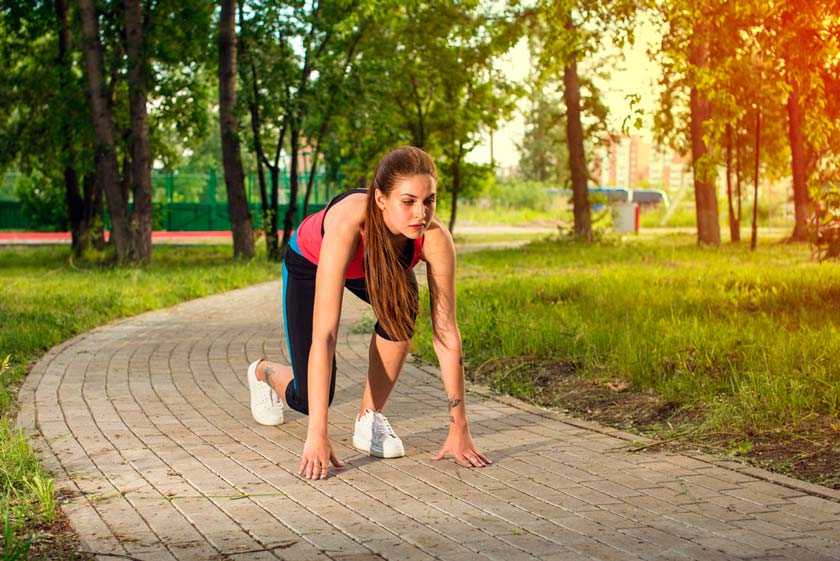 chica-corriendo-hacer-ejercicio