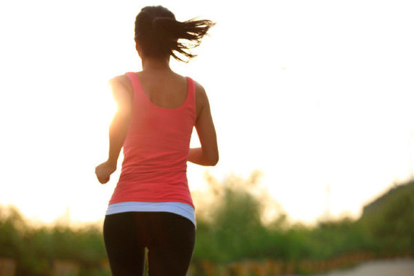 Chica corriendo