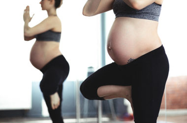 ejercicios-durante-el-embarazo-yoga